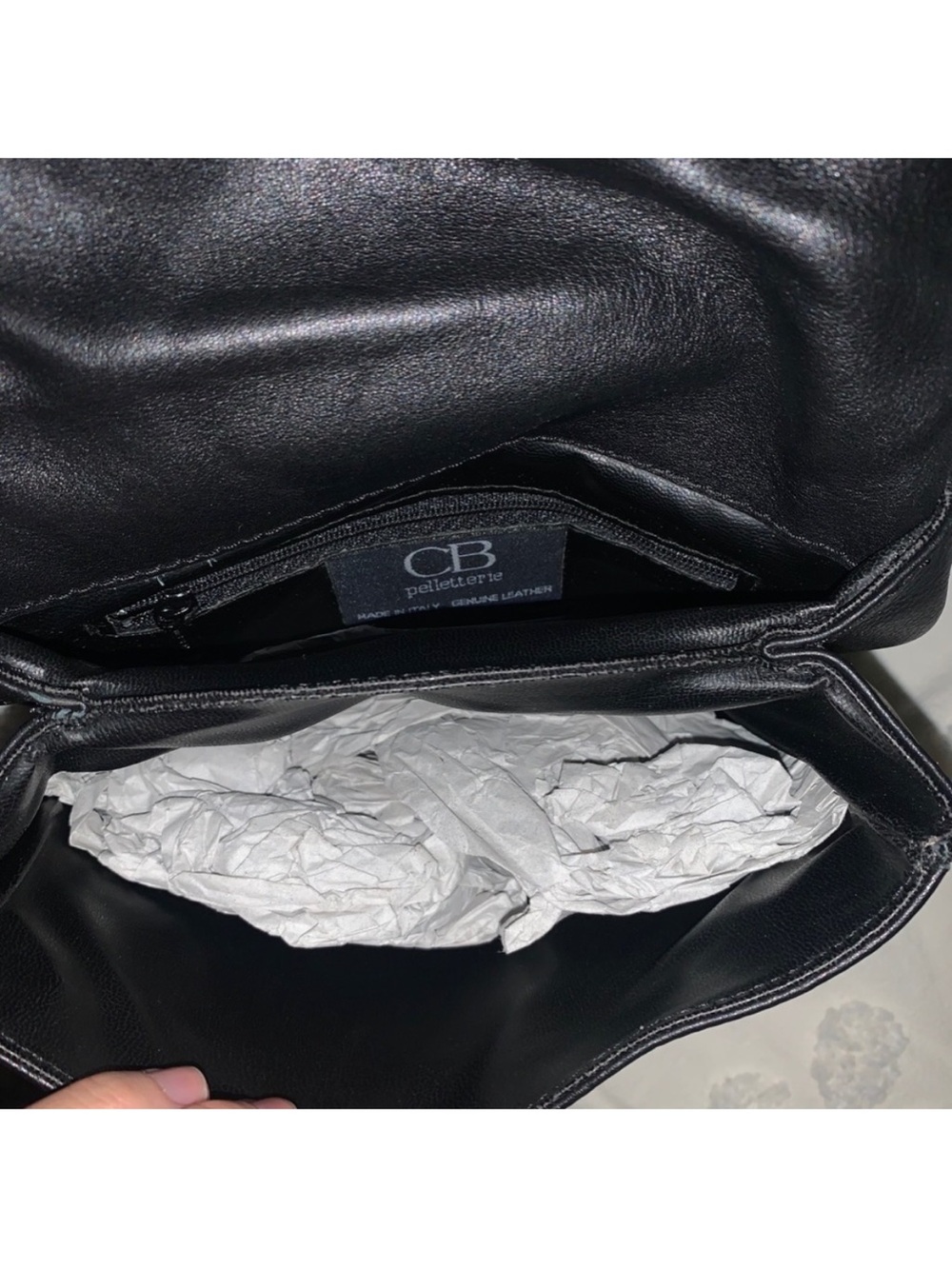 🌺 FINAL SALE 🌺 Italian genuine leather crossbody bag NWOT - Picture 4 of 8